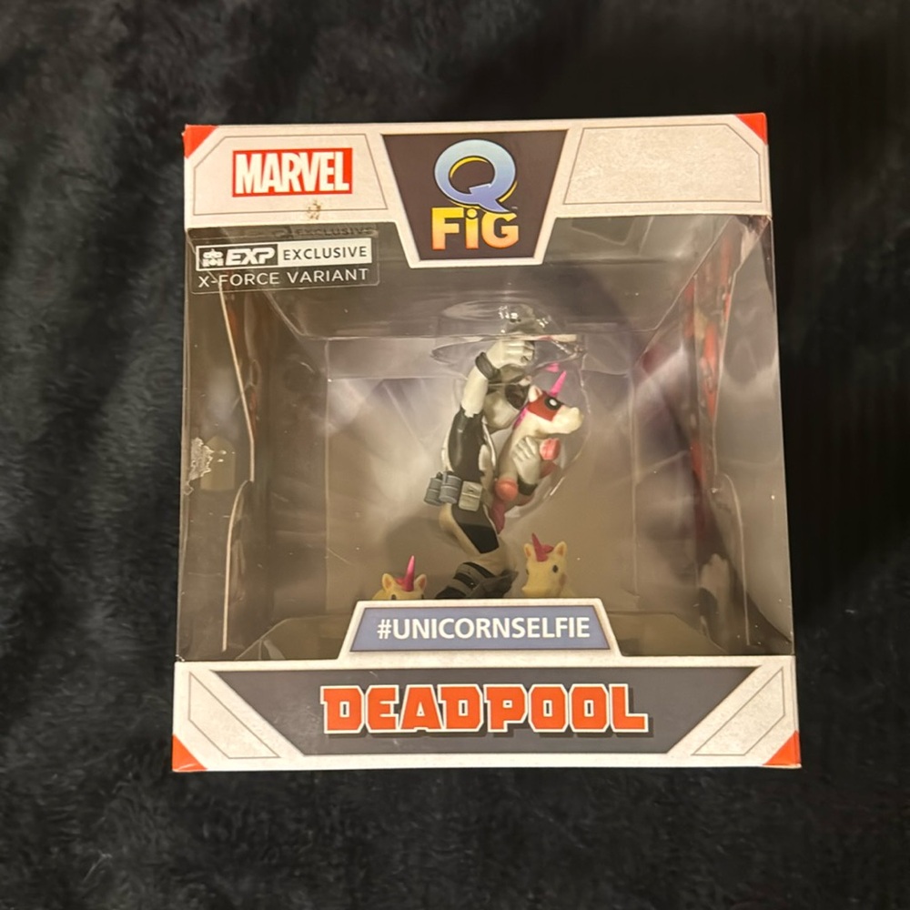 Deadpool Marvel Q Fig